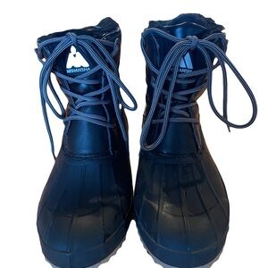 Mishansha Black Insulated Boots quilted style on sides women’s size 8.5